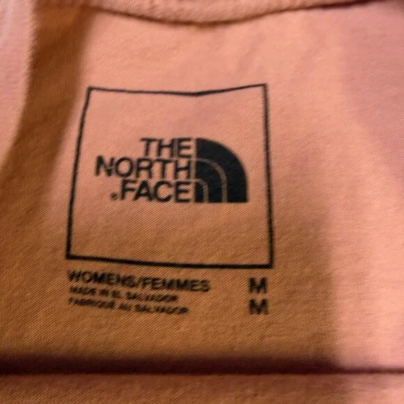 The North Face Women’s Bear Graphic T-Shirt Medium Dusty Rose EUC - Picture 4 of 10